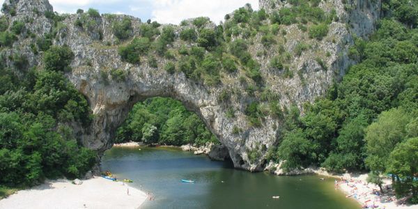 tourisme vallon pont d'arc
