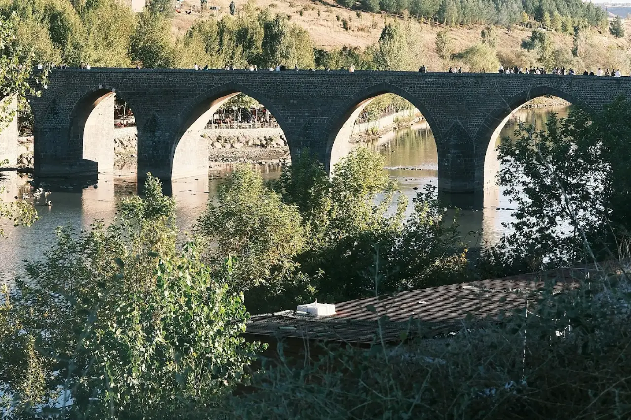 pont martel pont martel